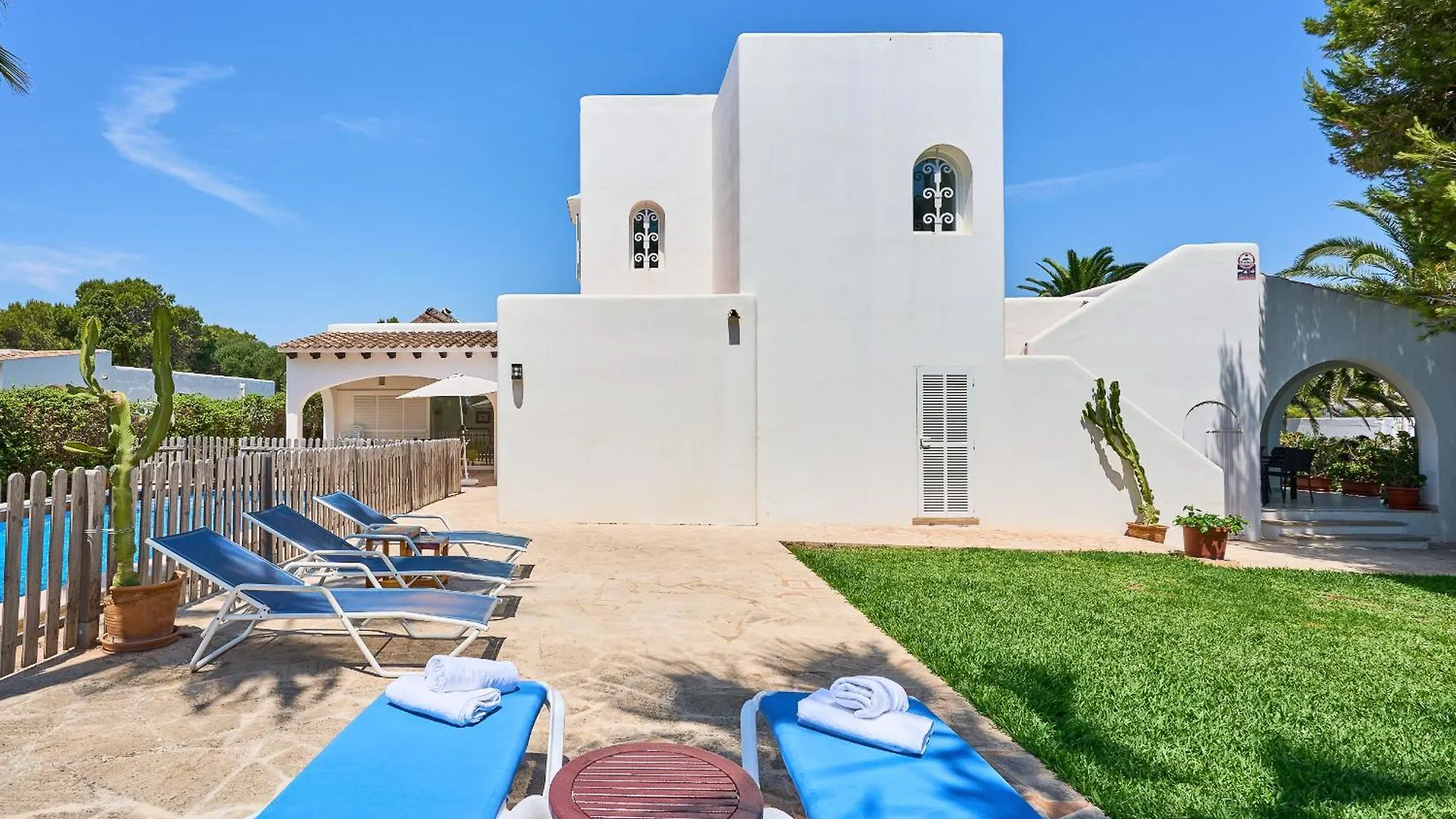 Villa Acebuche Cala D´Or إسبانيا