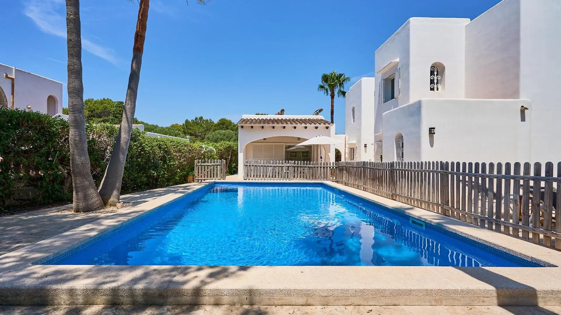 اتصالات Villa Acebuche 