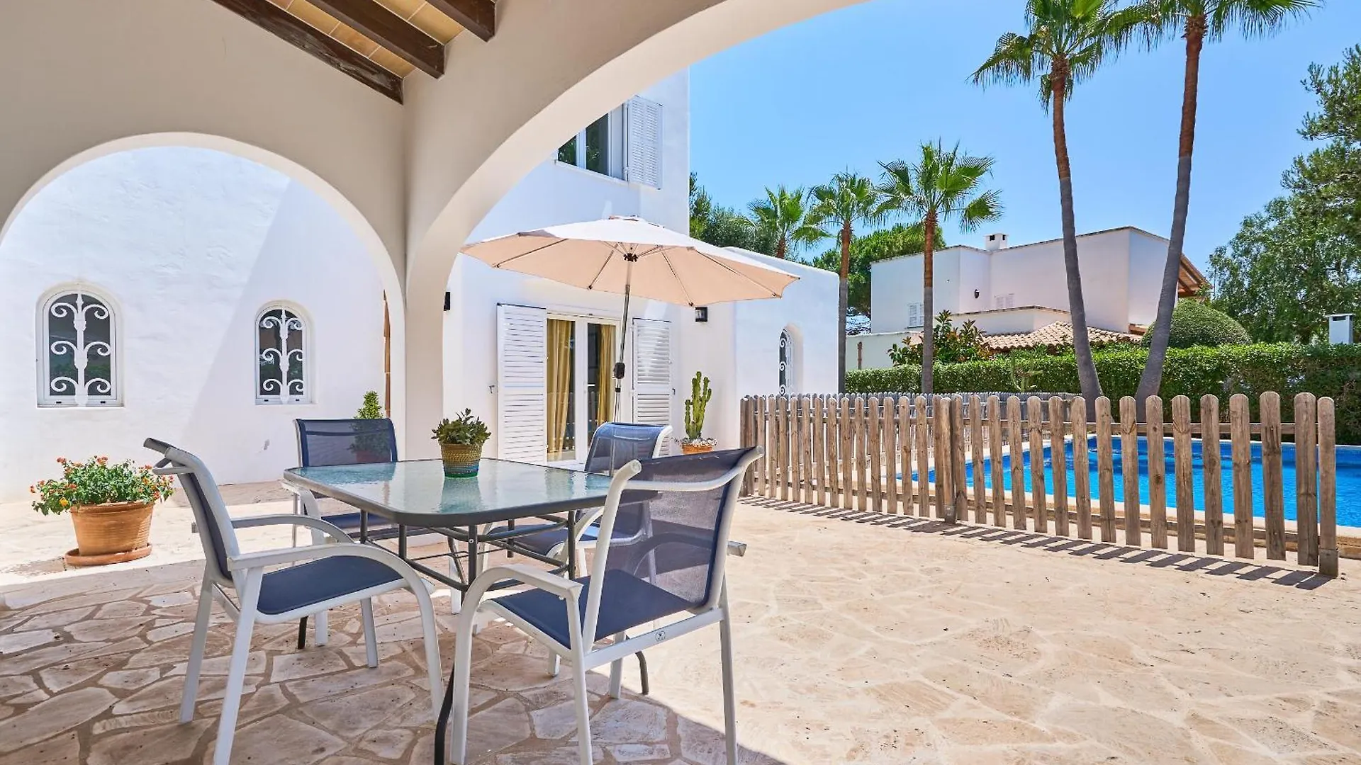 Villa Acebuche Cala D´Or إسبانيا
