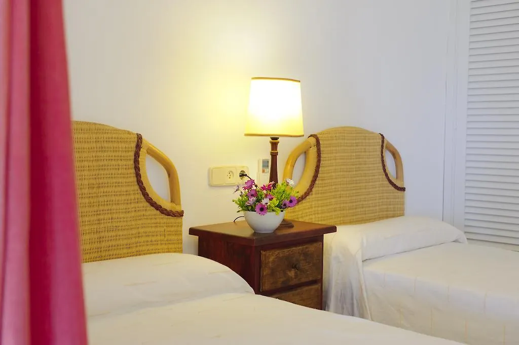 Villa Acebuche Cala D´Or إسبانيا